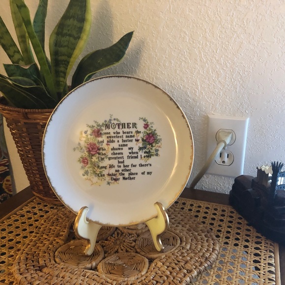 Vintage Mother Porcelain Plate w/Roses and Gold Trim - Picture 4 of 10